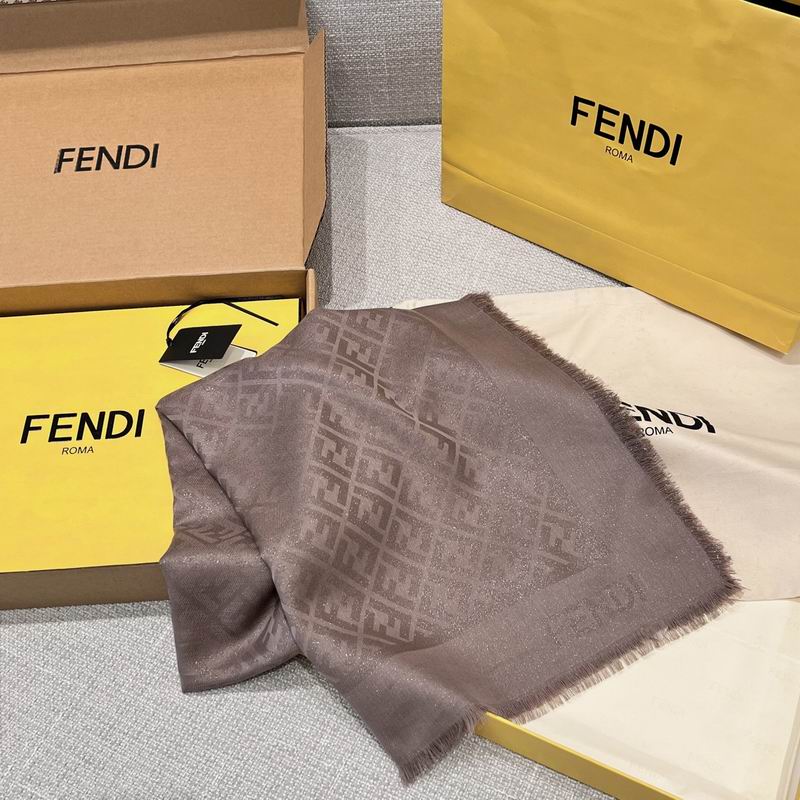 Fendi sacef 140X140cm 60%桑蚕丝 40%羊毛 E060627